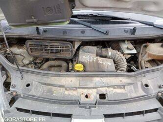 2009-renault-trafic-1454585-47290438