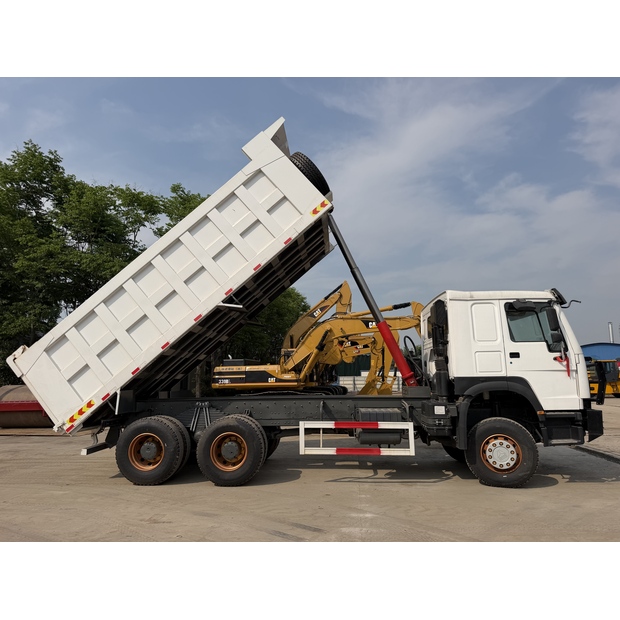 2024 Sinotruk HOWO-47292104