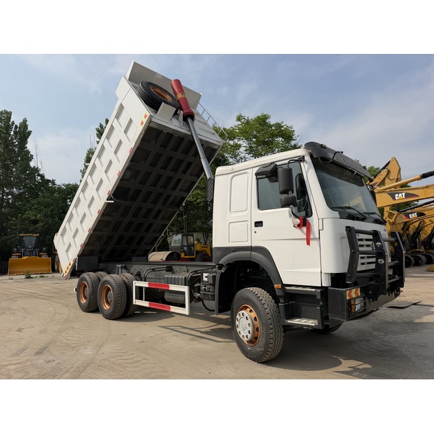 2024 Sinotruk HOWO-47292105
