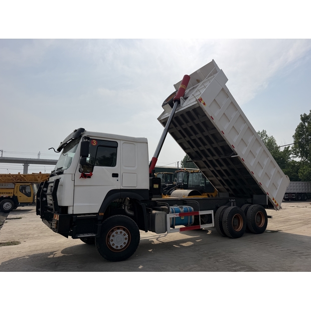 2024 Sinotruk HOWO-47292111