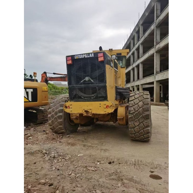 2018 Caterpillar 16H-47292345