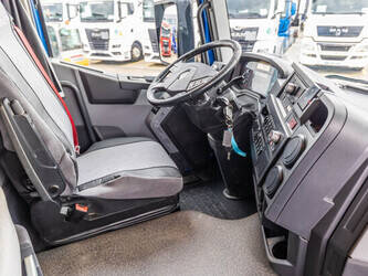 2017-renault-t480-1454673-47293352