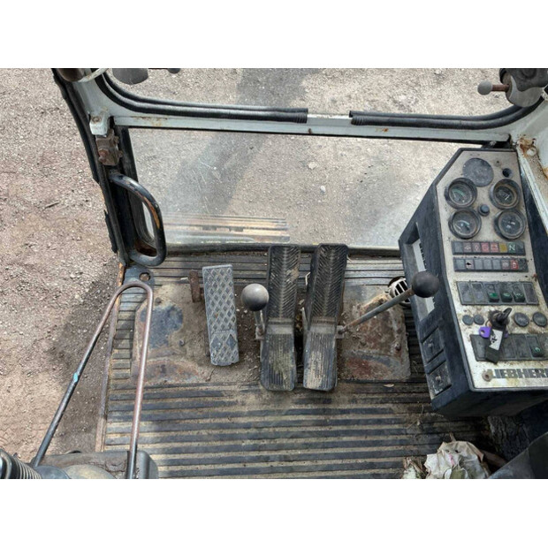 1988 ليبهير R900B-47293610