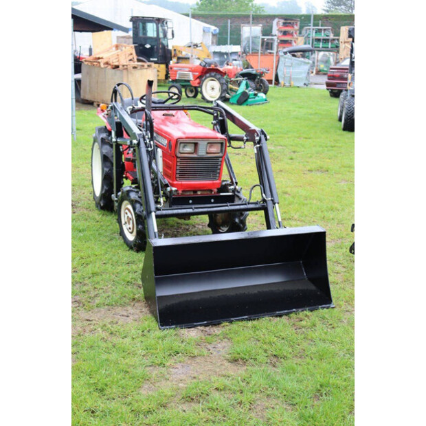 YANMAR YM1602D-47293945