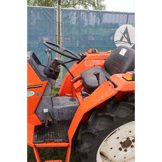 KUBOTA L1-195-47294308