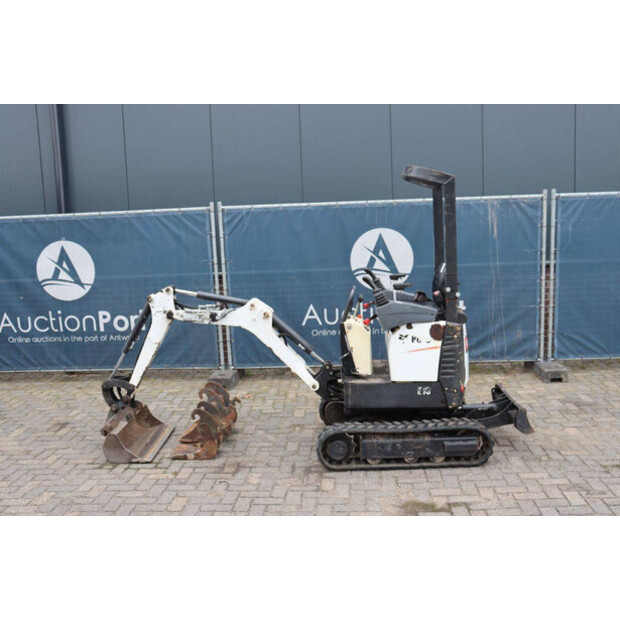 2015 بوبكات E10-AAEM-47294889