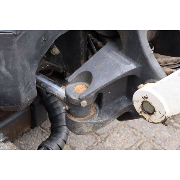 2015 بوبكات E10-AAEM-47294910