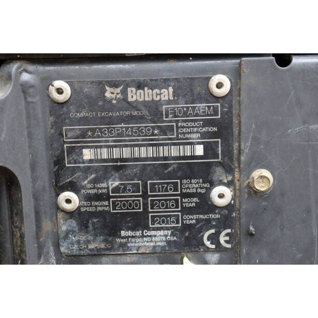 2015 بوبكات E10-AAEM-47294911