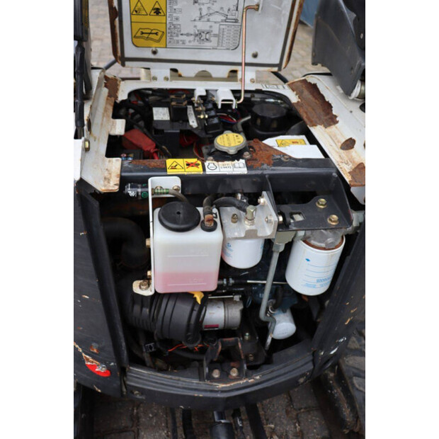 2015 بوبكات E10-AAEM-47294920
