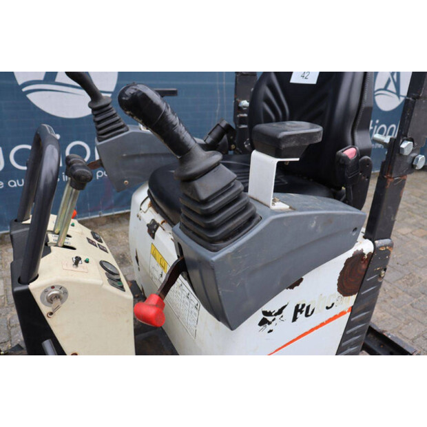 2015 بوبكات E10-AAEM-47294929