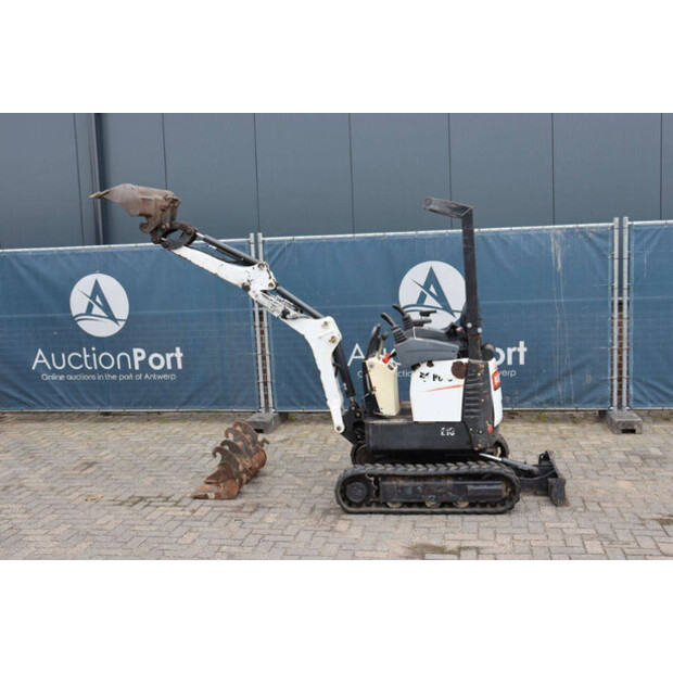 2015 بوبكات E10-AAEM-47294936
