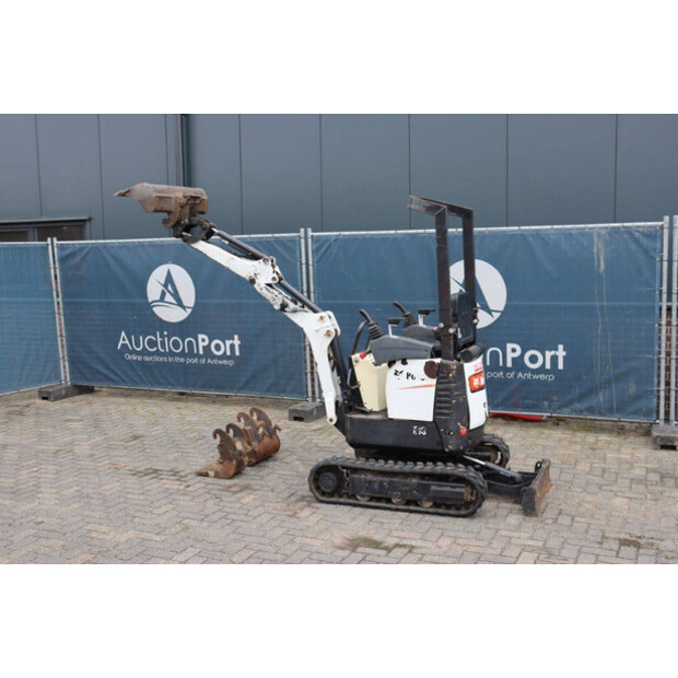 2015 بوبكات E10-AAEM-47294937