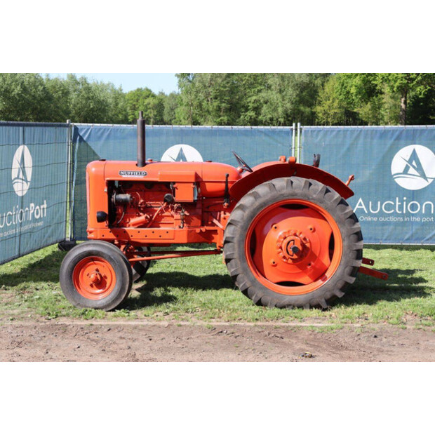 Field Universal Four-47295208