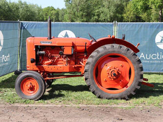 field-universal-four-47295208