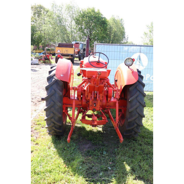 Field Universal Four-47295211