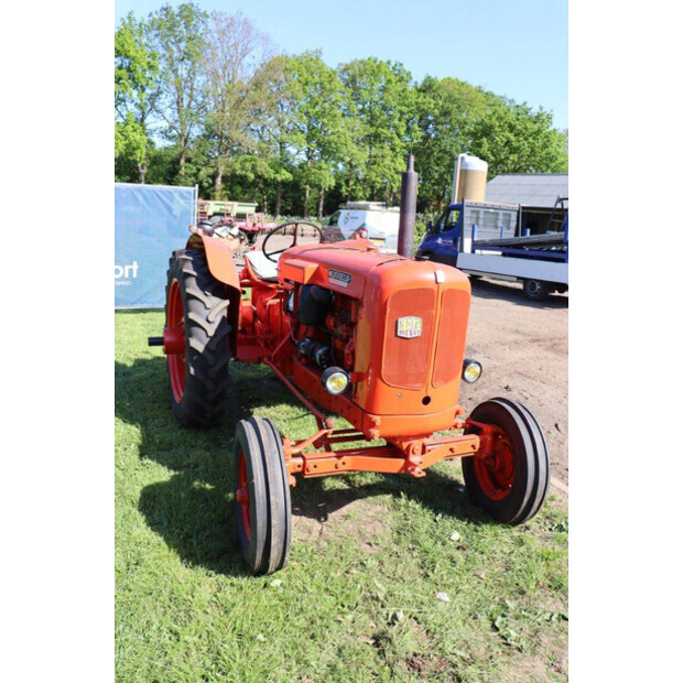 Field Universal Four-47295213
