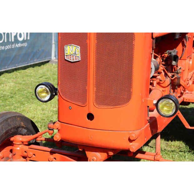 Field Universal Four-47295217
