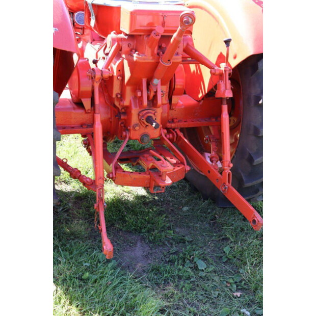 Field Universal Four-47295226
