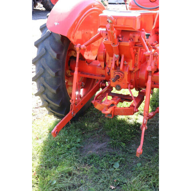 Field Universal Four-47295228