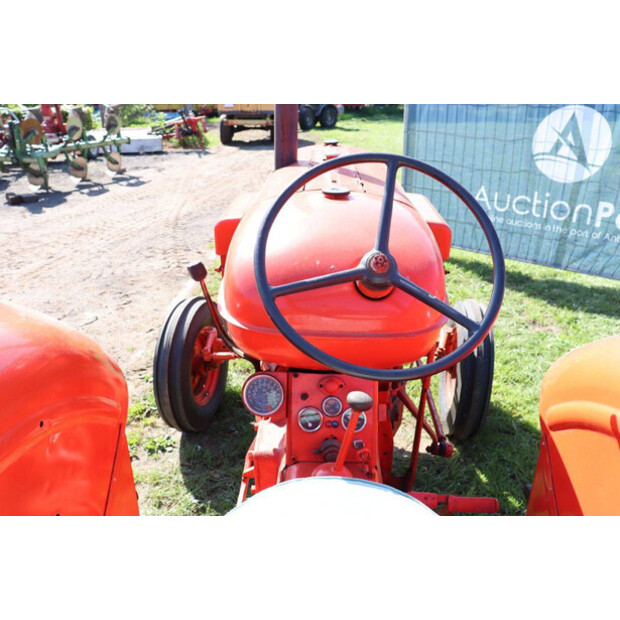 Field Universal Four-47295229