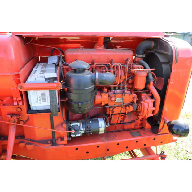 Field Universal Four-47295230