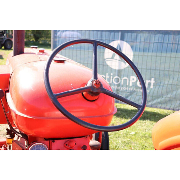 Field Universal Four-47295236