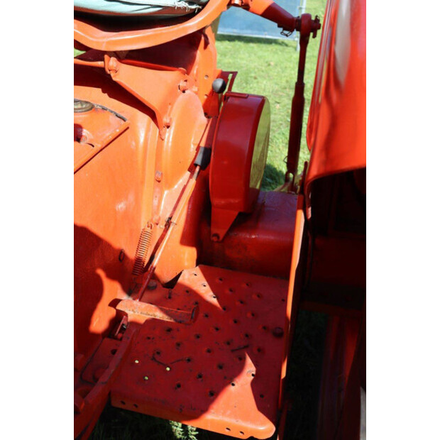 Field Universal Four-47295237