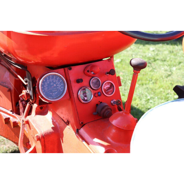 Field Universal Four-47295239