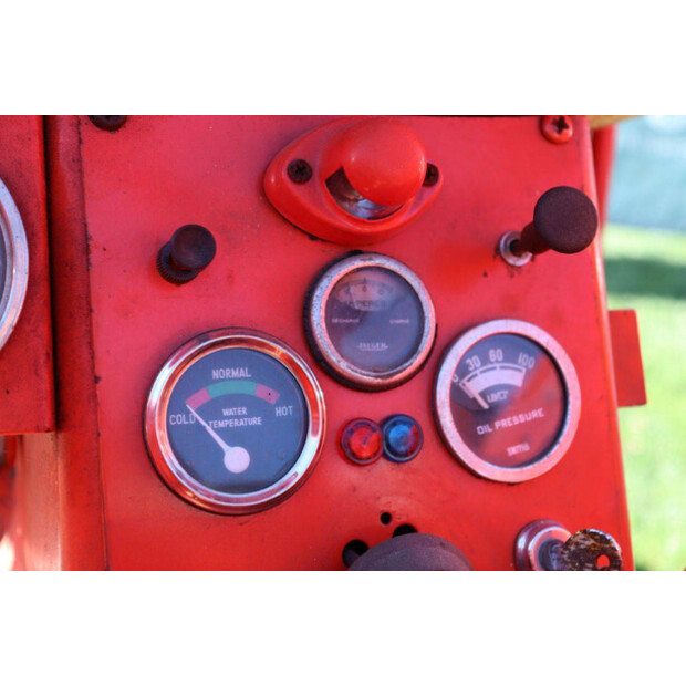 Field Universal Four-47295244