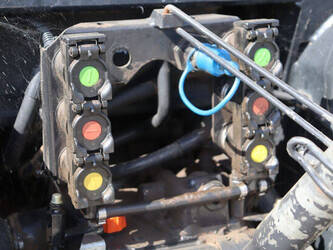 2010-deutz-agroplus-320-47295611
