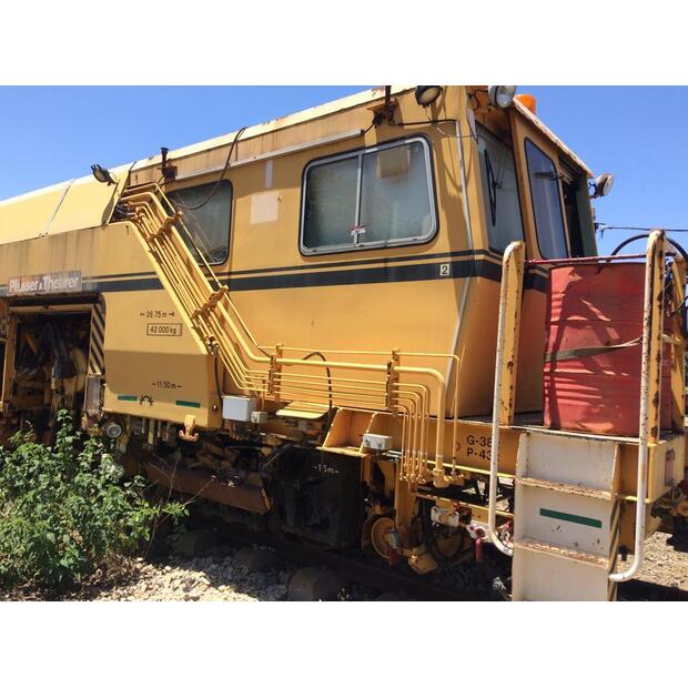 1991 Plasser & Theurer 08-32 M84-47297488