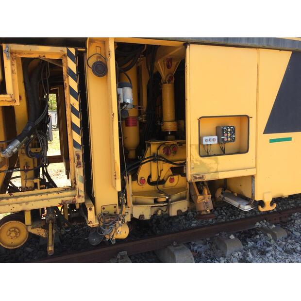 1991 Plasser & Theurer 08-32 M84-47297493