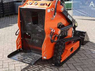 2025-skid-steer-36c-47297989