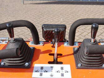 2025-skid-steer-36c-47298006