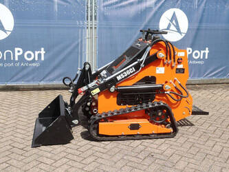 صورة ل شيولات مجنزرة 2025 Skid Steer 36C