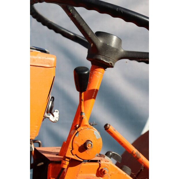 Holder P60-47299329
