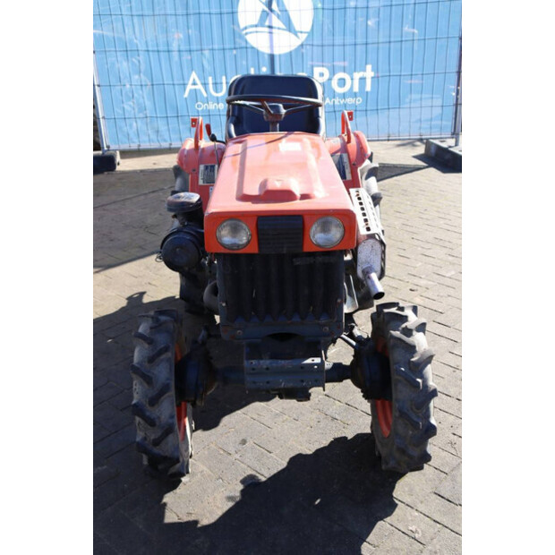 KUBOTA B7000-47299349