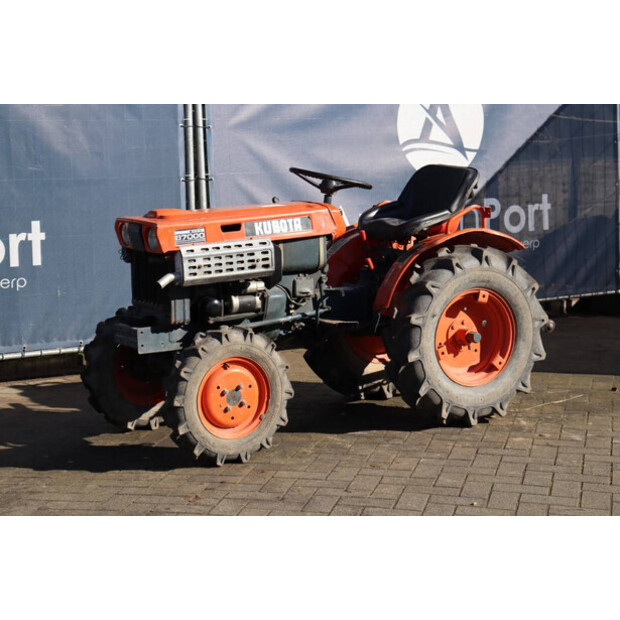 KUBOTA B7000-47299350
