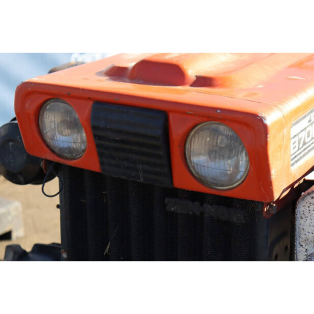 KUBOTA B7000-47299352