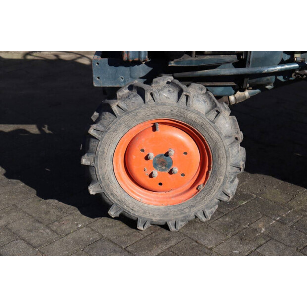 KUBOTA B7000-47299356
