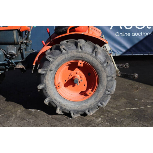 KUBOTA B7000-47299357