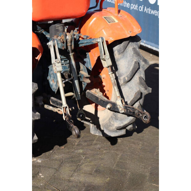 KUBOTA B7000-47299359