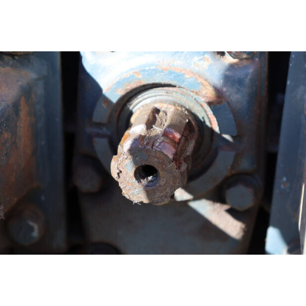 KUBOTA B7000-47299362