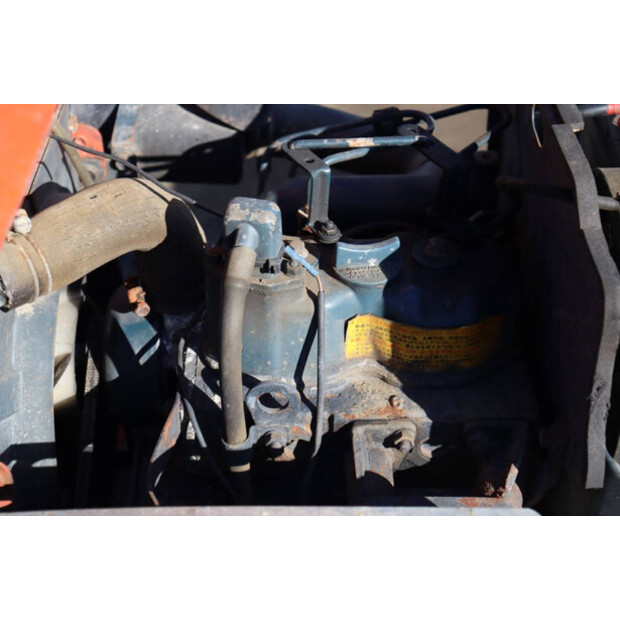 KUBOTA B7000-47299365