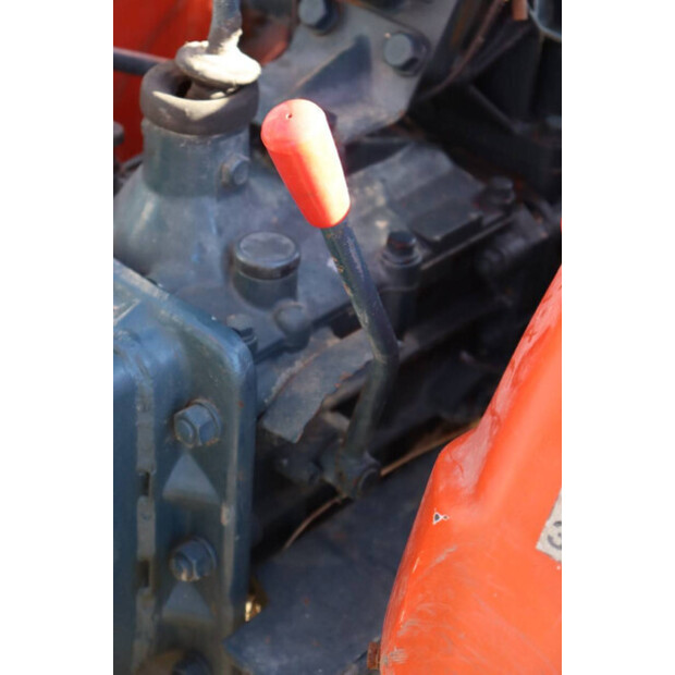 KUBOTA B7000-47299372