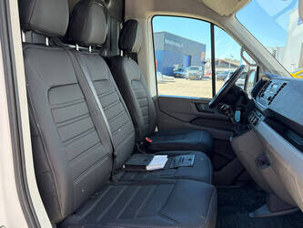 2019-volkswagen-crafter-1455061-47300854