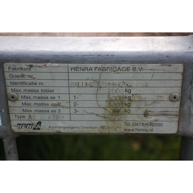 2004 Henra AT20-47301008