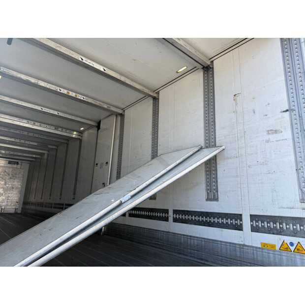 2016 Schmitz Cargobull SCB S3B-47319485