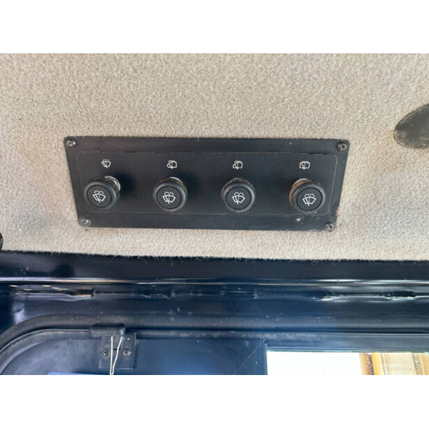 2005 Caterpillar D7RII-47320884