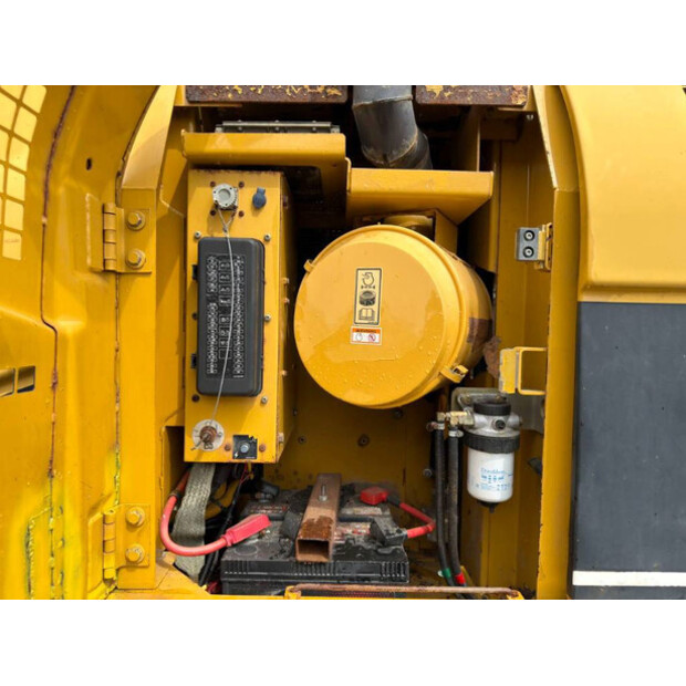 2004 Caterpillar 320CL-47321212